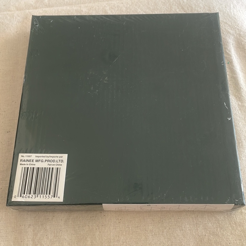 Christmas Gift Box Set - Includes Gift Box  With Lid, Note Card & Ribbon - Picture 3 of 7